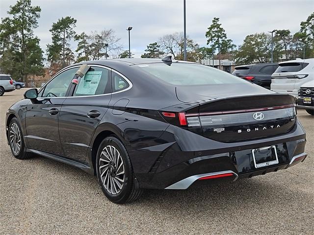 new 2025 Hyundai Sonata Hybrid car, priced at $39,140