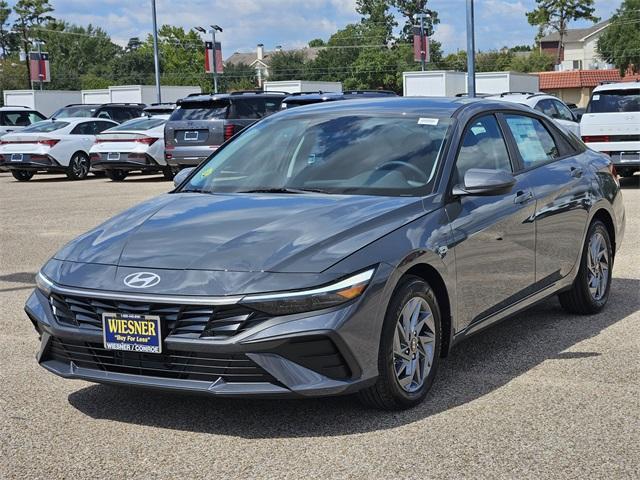 new 2025 Hyundai ELANTRA HEV car, priced at $18,304