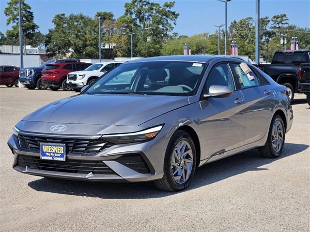 new 2024 Hyundai Elantra car, priced at $22,235