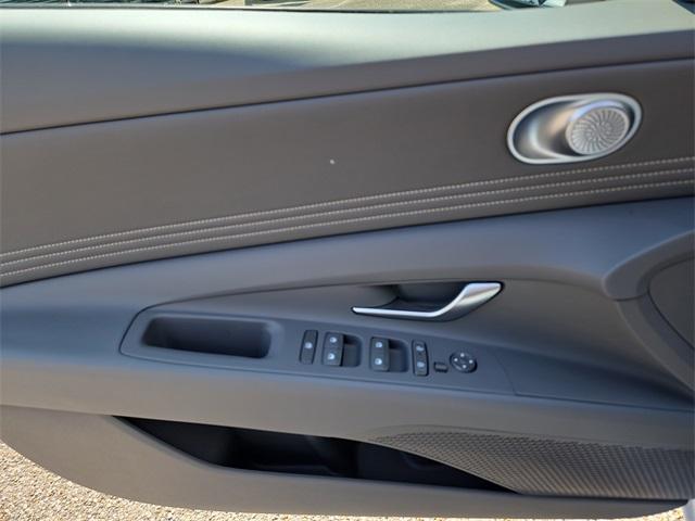 new 2025 Hyundai Elantra car, priced at $24,289