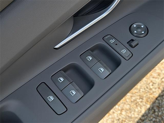 new 2025 Hyundai Elantra car, priced at $24,289