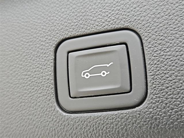 used 2024 GMC Yukon XL car, priced at $70,482