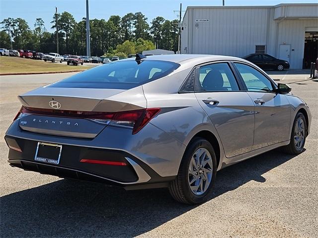 new 2024 Hyundai Elantra car, priced at $22,235