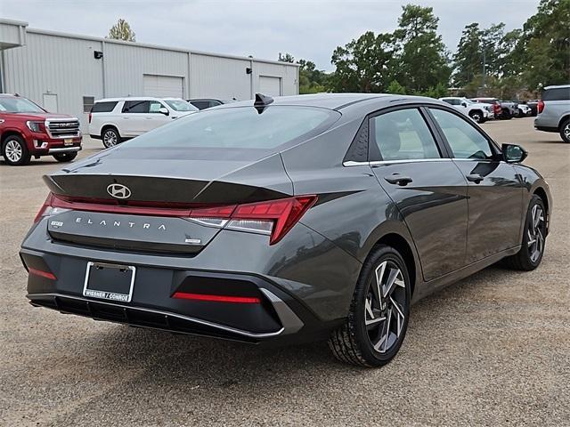 new 2025 Hyundai Elantra HEV car, priced at $27,066