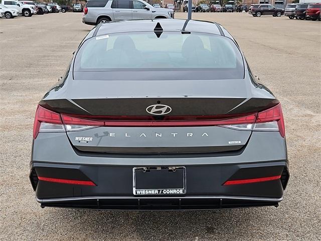 new 2025 Hyundai Elantra HEV car, priced at $27,066