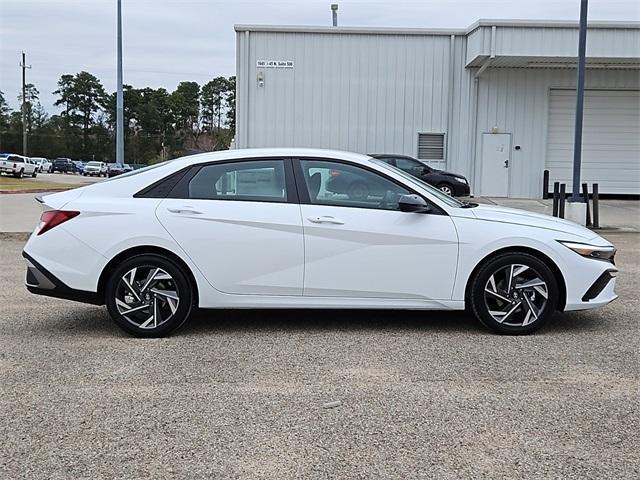 new 2025 Hyundai Elantra car, priced at $25,125