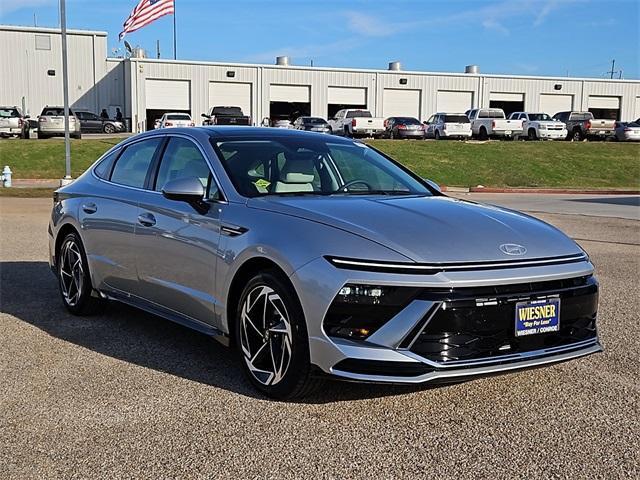 new 2024 Hyundai Sonata car, priced at $29,039