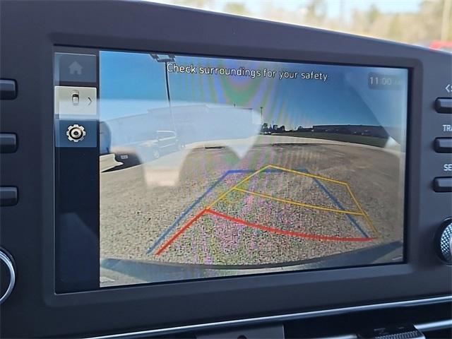new 2025 Hyundai Elantra car, priced at $23,625