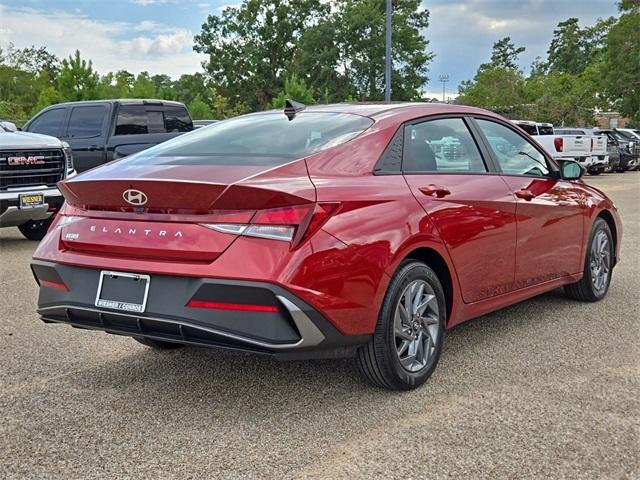 new 2024 Hyundai Elantra car, priced at $22,235