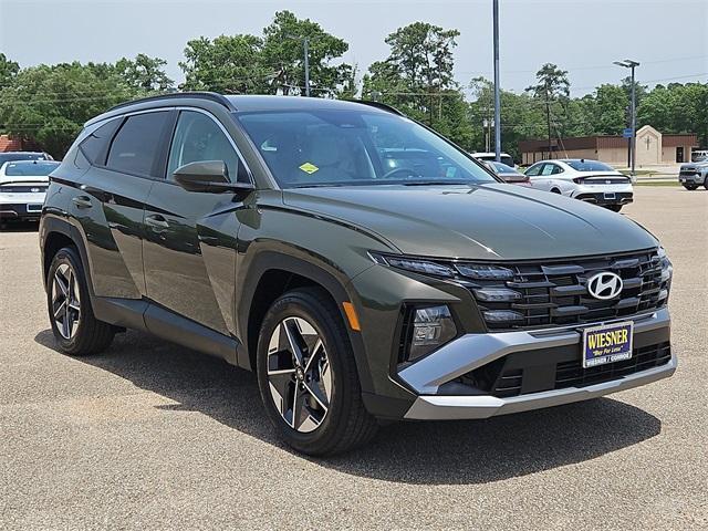 new 2025 Hyundai Tucson car, priced at $30,895