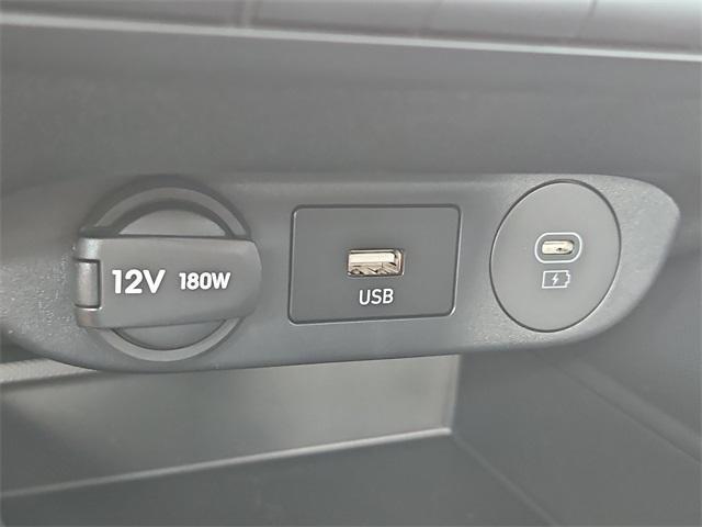 new 2025 Hyundai Elantra car, priced at $18,284