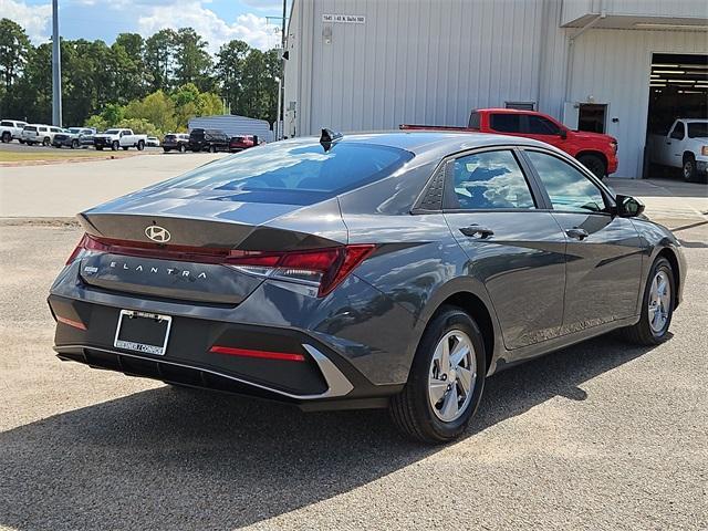 new 2025 Hyundai Elantra car, priced at $18,284