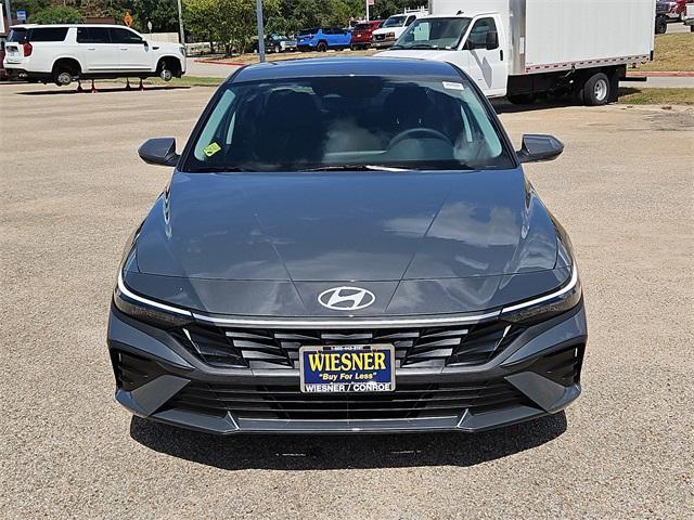 new 2025 Hyundai Elantra car, priced at $18,284