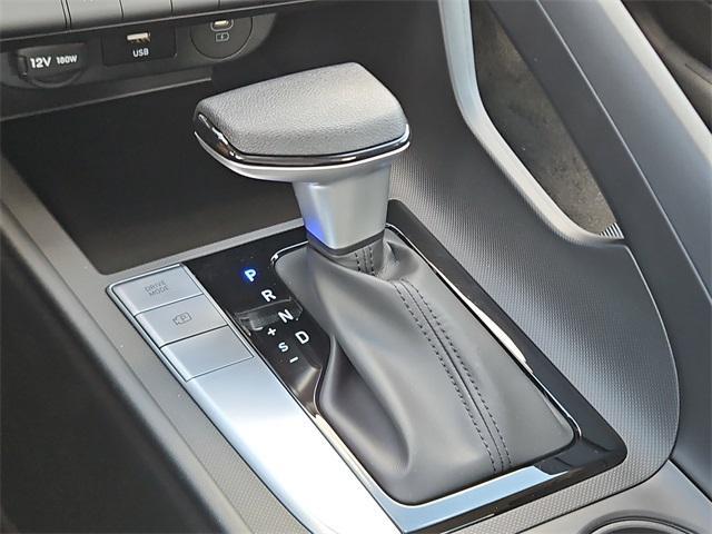 new 2025 Hyundai Elantra car, priced at $18,284