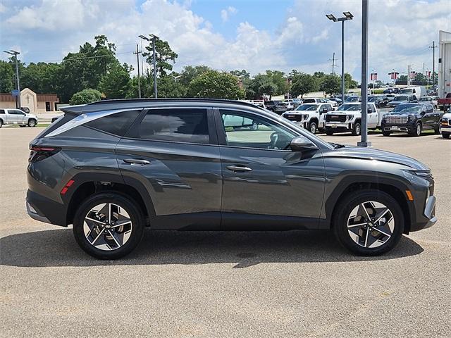 new 2025 Hyundai TUCSON Hybrid car, priced at $29,010