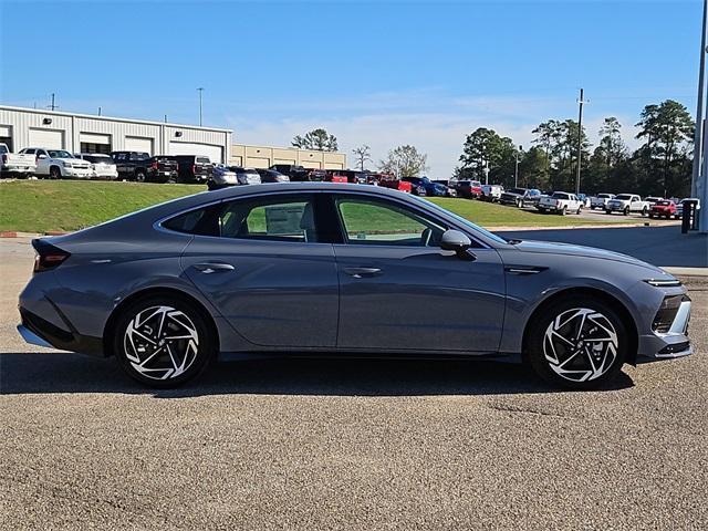 new 2024 Hyundai Sonata car, priced at $29,039