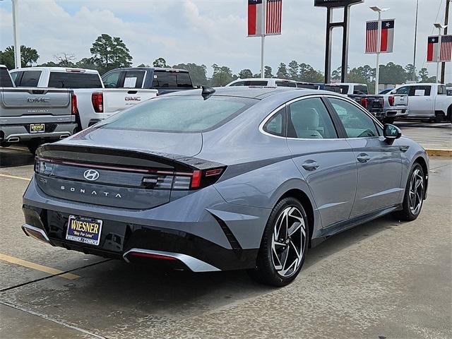 new 2024 Hyundai Sonata car, priced at $29,039