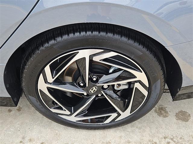 new 2024 Hyundai Sonata car, priced at $29,039