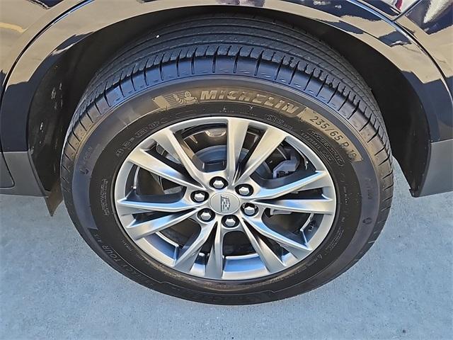 used 2021 Cadillac XT5 car, priced at $25,488