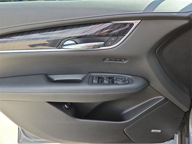 used 2022 Cadillac XT6 car, priced at $34,999