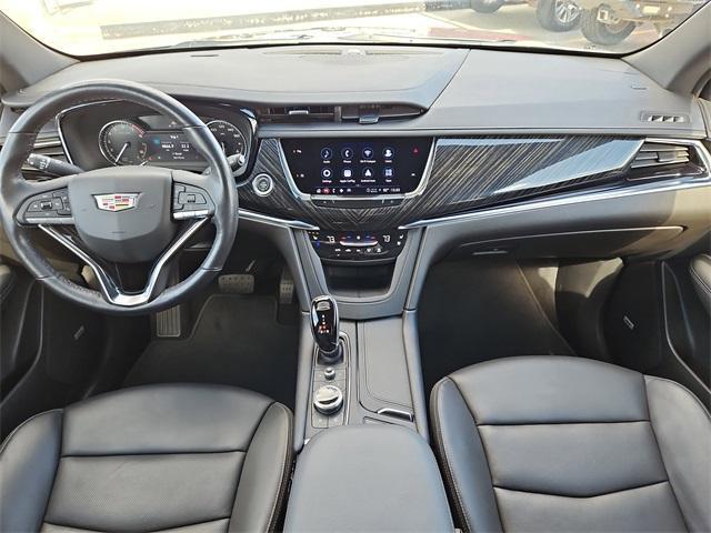 used 2022 Cadillac XT6 car, priced at $34,999