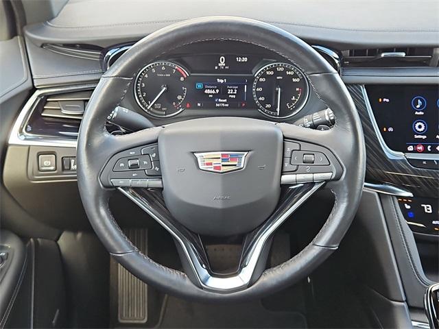 used 2022 Cadillac XT6 car, priced at $34,999