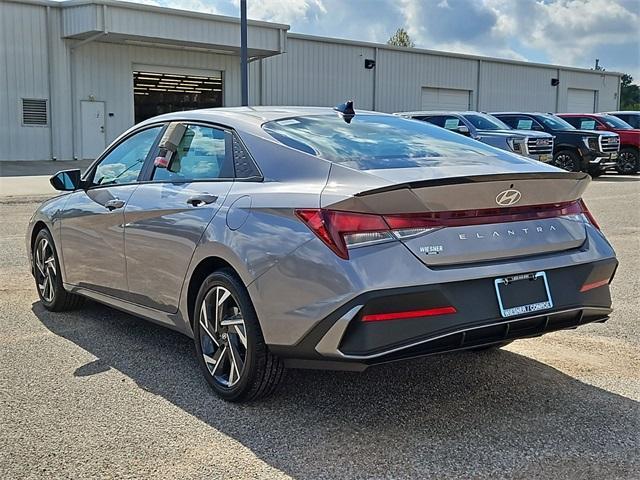 new 2025 Hyundai Elantra car, priced at $24,685