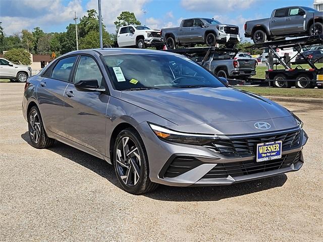 new 2025 Hyundai Elantra car, priced at $24,685