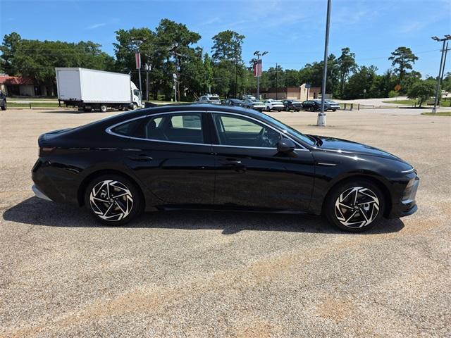 new 2025 Hyundai Sonata car, priced at $31,828