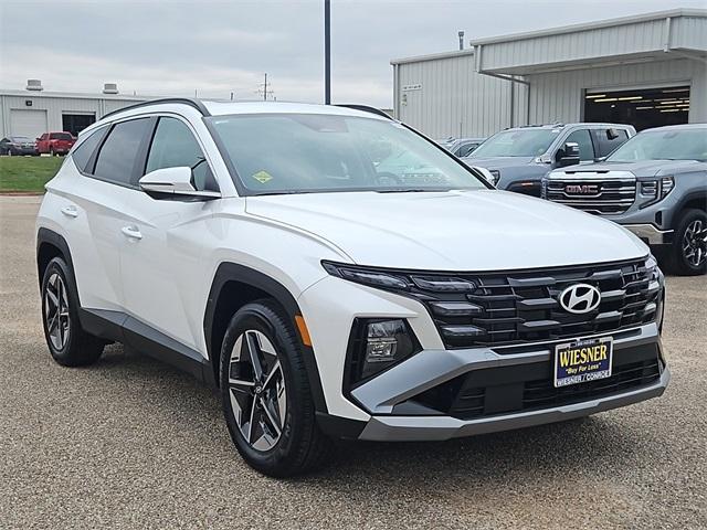 new 2025 Hyundai Tucson car, priced at $30,601