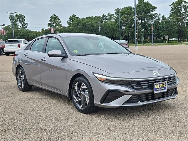 new 2025 Hyundai ELANTRA HEV car, priced at $22,629