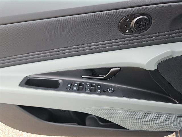 new 2025 Hyundai ELANTRA HEV car, priced at $22,629