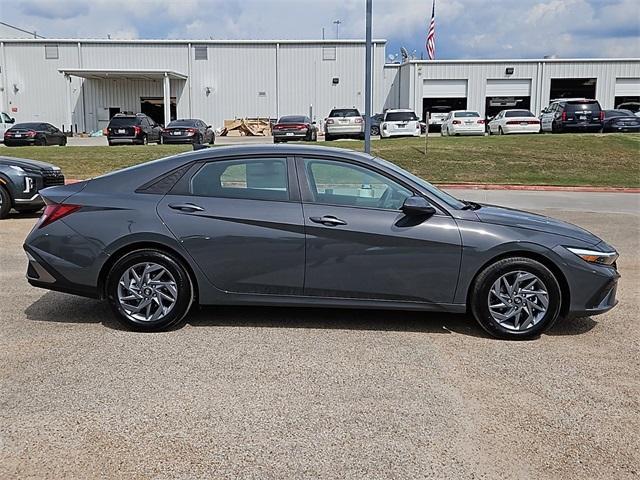 new 2024 Hyundai Elantra car, priced at $22,235