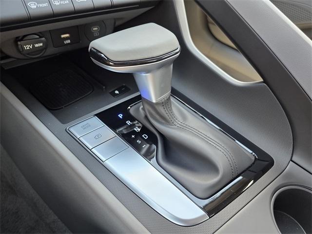 new 2025 Hyundai Elantra car, priced at $23,801