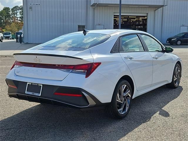 new 2025 Hyundai Elantra car, priced at $21,894