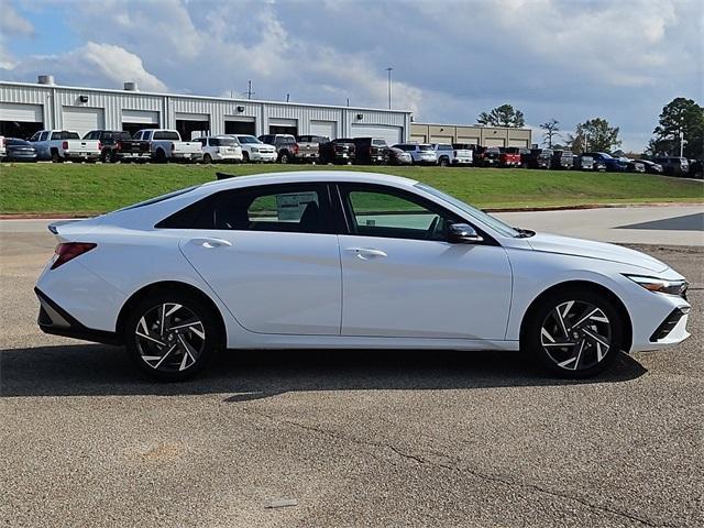 new 2025 Hyundai Elantra car, priced at $21,894