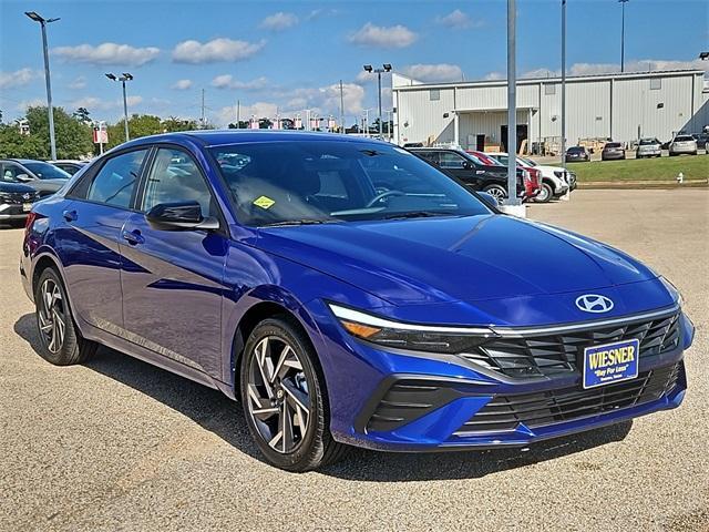 new 2025 Hyundai Elantra car, priced at $21,472