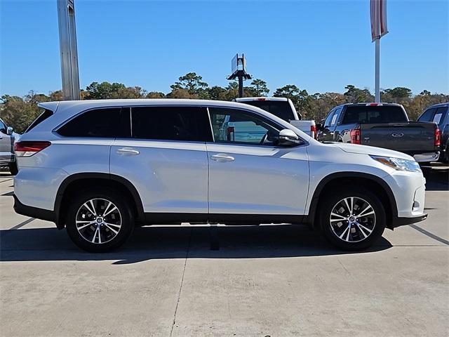 used 2019 Toyota Highlander car, priced at $21,980