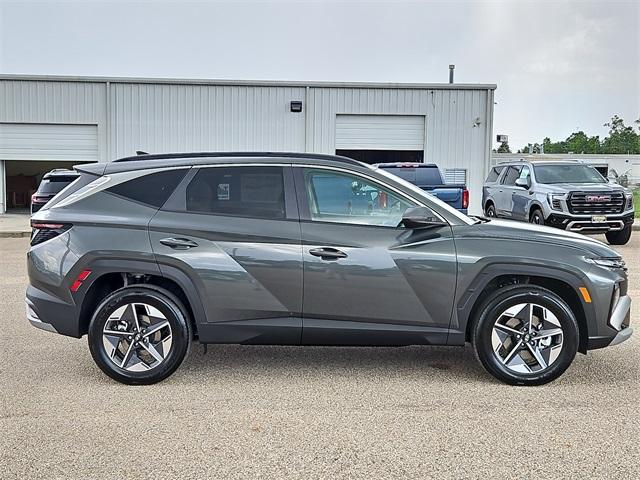 new 2025 Hyundai TUCSON Hybrid car, priced at $37,290