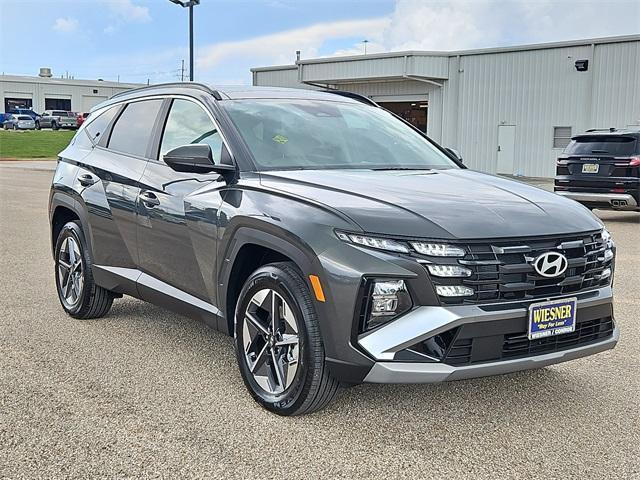 new 2025 Hyundai TUCSON Hybrid car, priced at $37,290