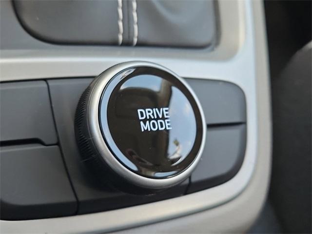 new 2025 Hyundai Venue car, priced at $23,330