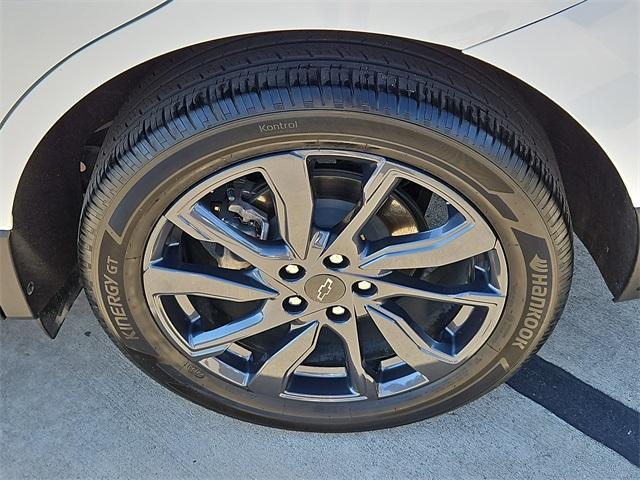 used 2024 Chevrolet Equinox car, priced at $23,484