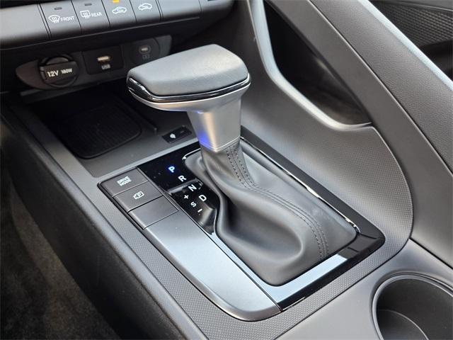 new 2025 Hyundai Elantra car, priced at $23,800
