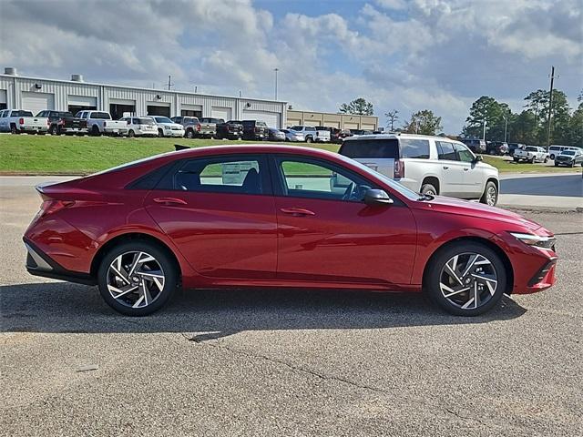 new 2025 Hyundai Elantra car, priced at $21,885