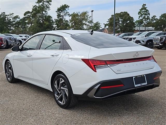 new 2025 Hyundai Elantra car, priced at $27,710