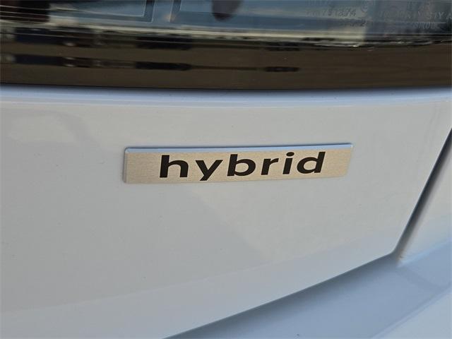new 2025 Hyundai Sonata Hybrid car, priced at $38,975