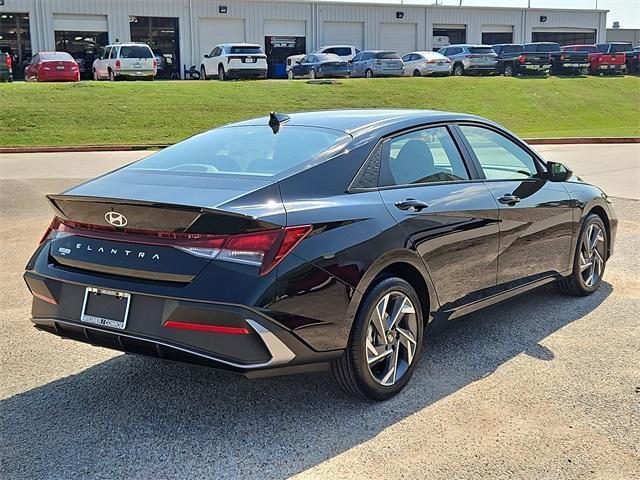 new 2025 Hyundai Elantra car, priced at $23,801
