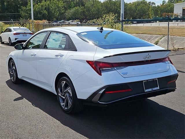 new 2025 Hyundai Elantra car, priced at $19,884