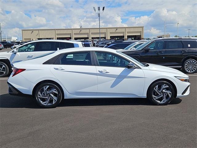new 2025 Hyundai Elantra car, priced at $19,884