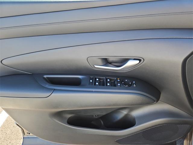 new 2026 Hyundai TUCSON Hybrid car, priced at $32,376